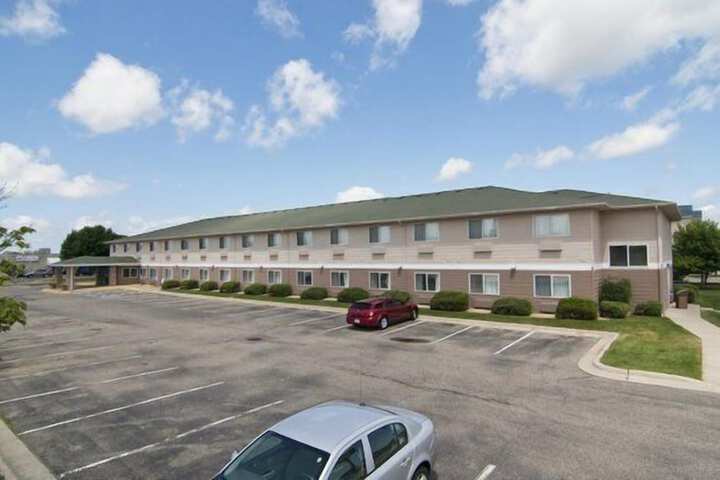 Hotel 7 of 66