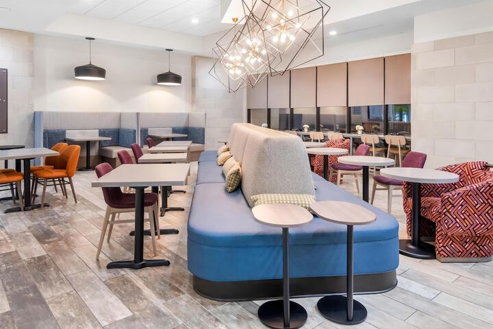 Home2 Suites by Hilton Dallas Grand Prairie
