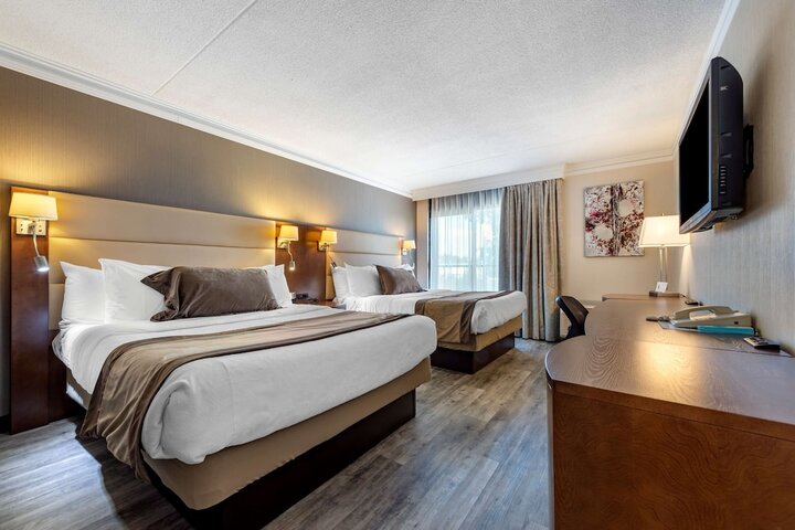 Room 28 of 53