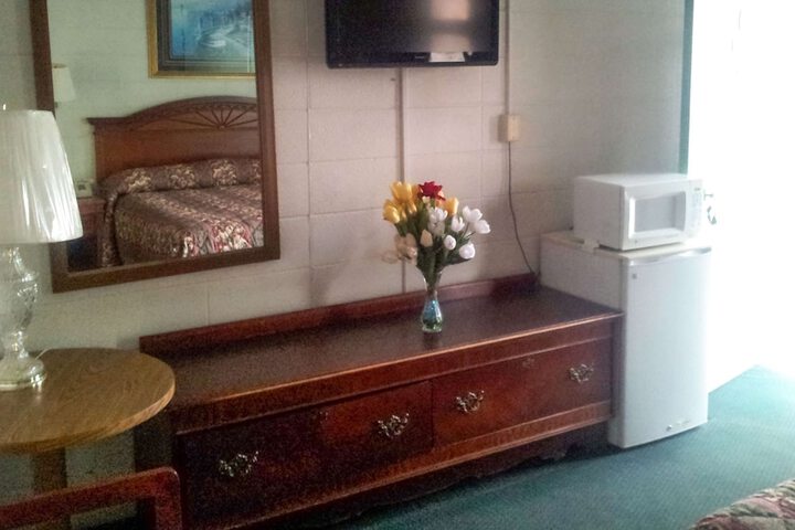 Room 14 of 24