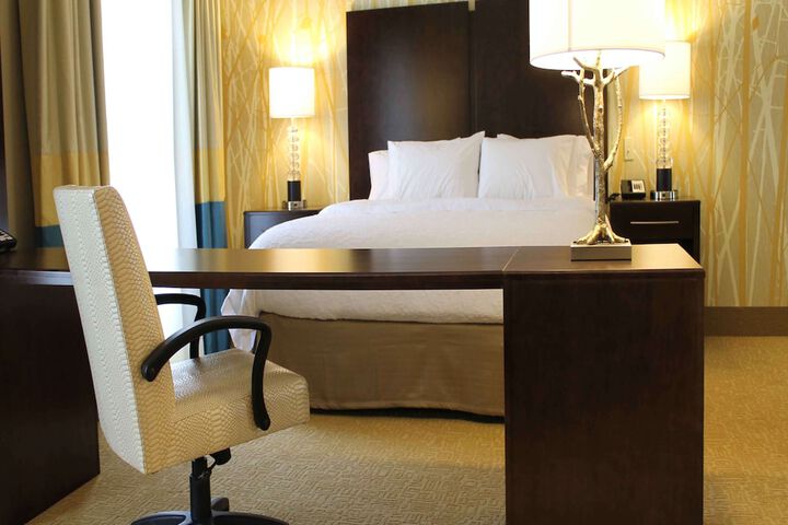 Room 21 of 37