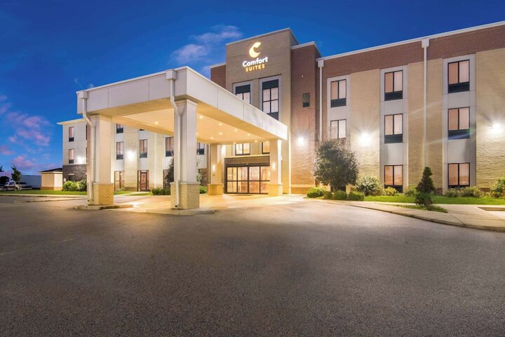 Hotel 2 of 41