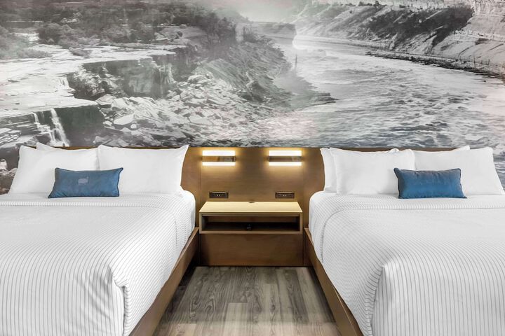 Cambria Hotel Niagara Falls