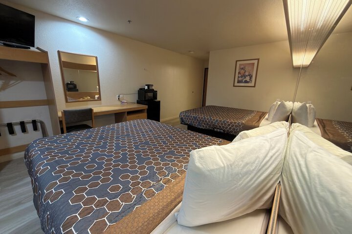Americas Best Value Inn & Suites Ada