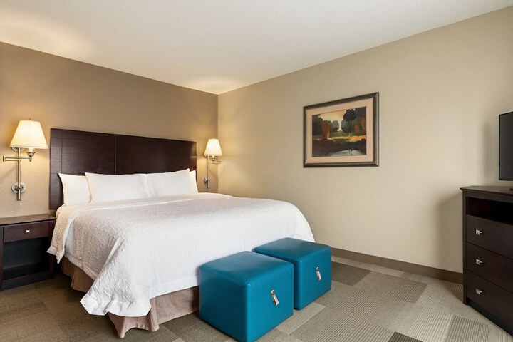 Room 12 of 30