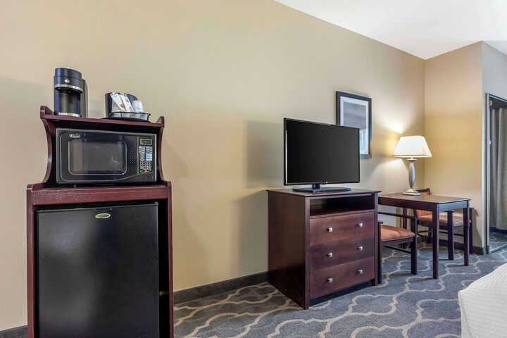 Room 14 of 40