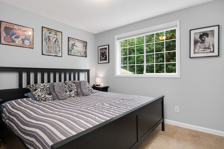 Room 8 of 27