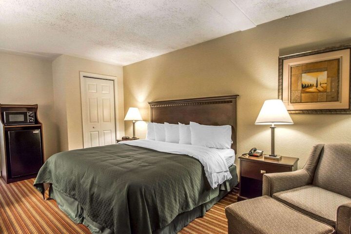 Room 14 of 37