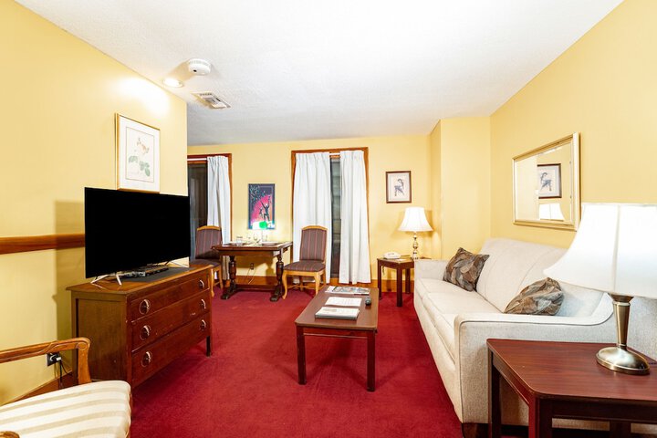 Room 37 of 48
