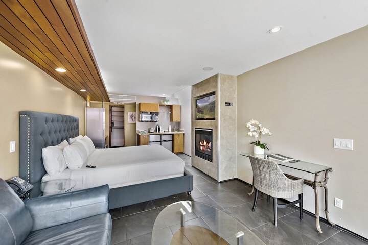 14 West Hotel