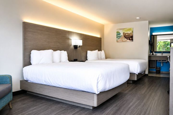 Clarion Greenville Airport Inn