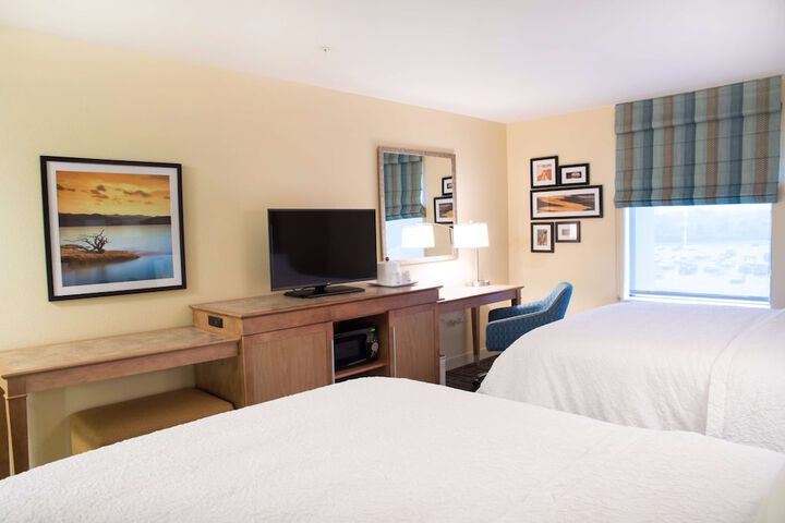 Room 18 of 28