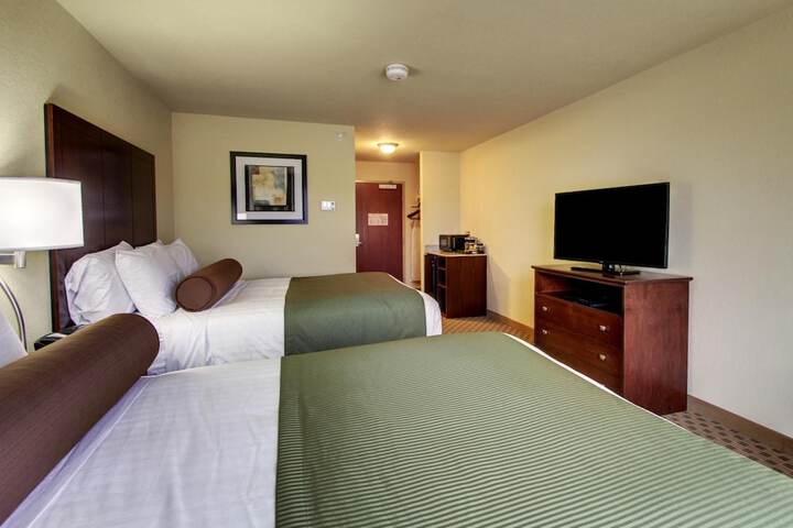 Cobblestone Inn & Suites - Winterset IA