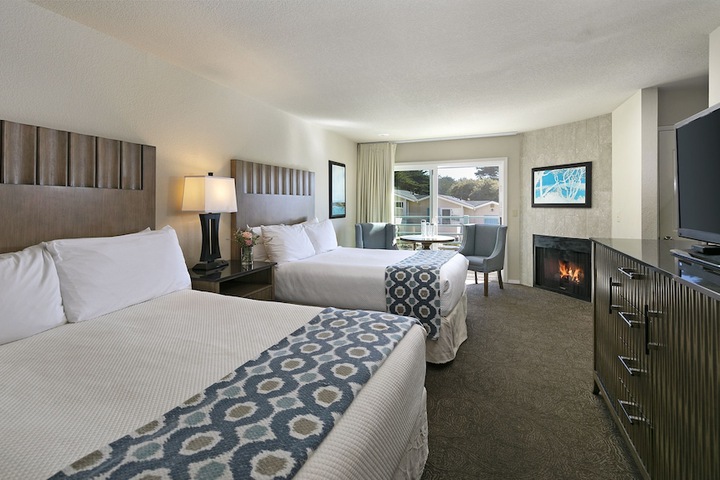 Cambria Landing Inn & Suites