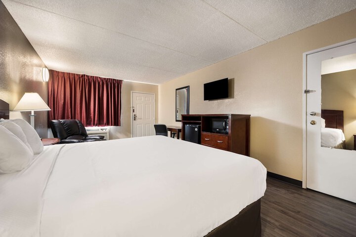 Room 31 of 49