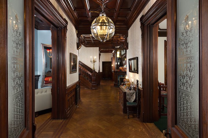 Ballroom/Hall 42 of 47