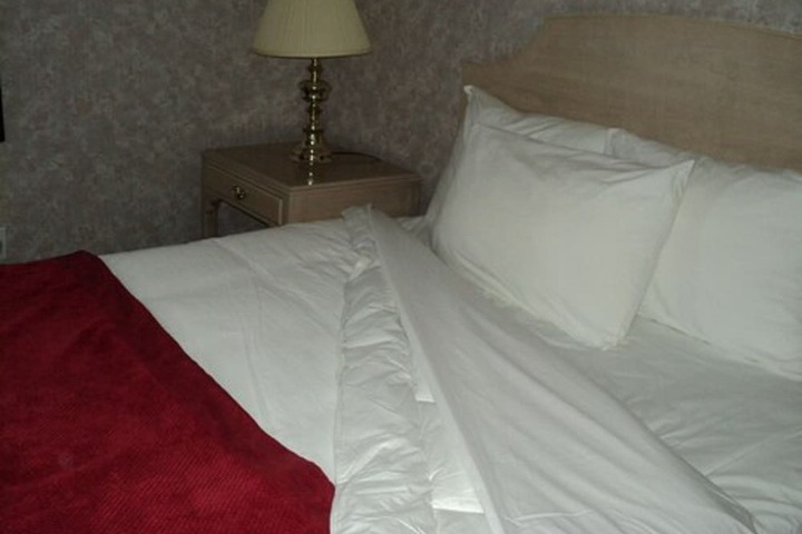 Room 35 of 54