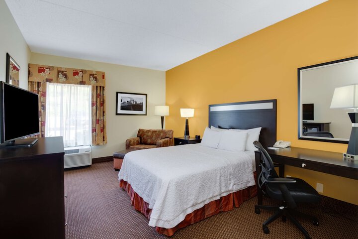 Hampton Inn Pittsburgh / West Mifflin