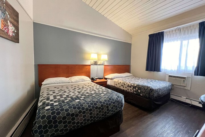 Room 47 of 61