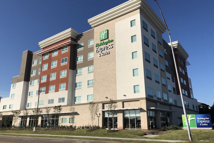 Hotel 10 of 72