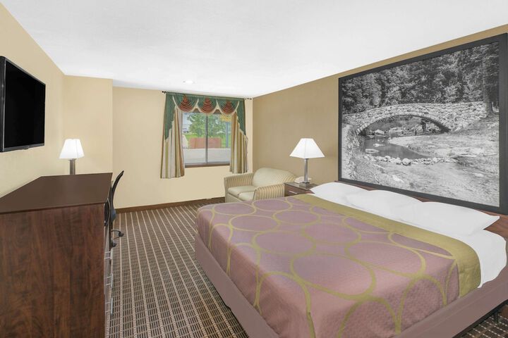 Room 13 of 21