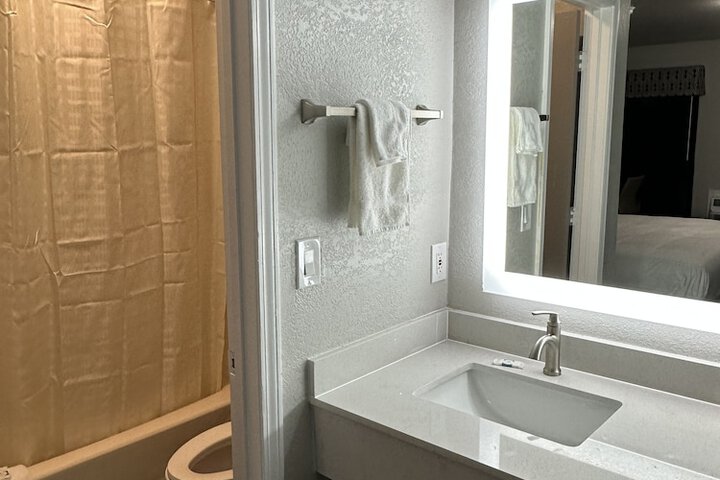 Room 21 of 22