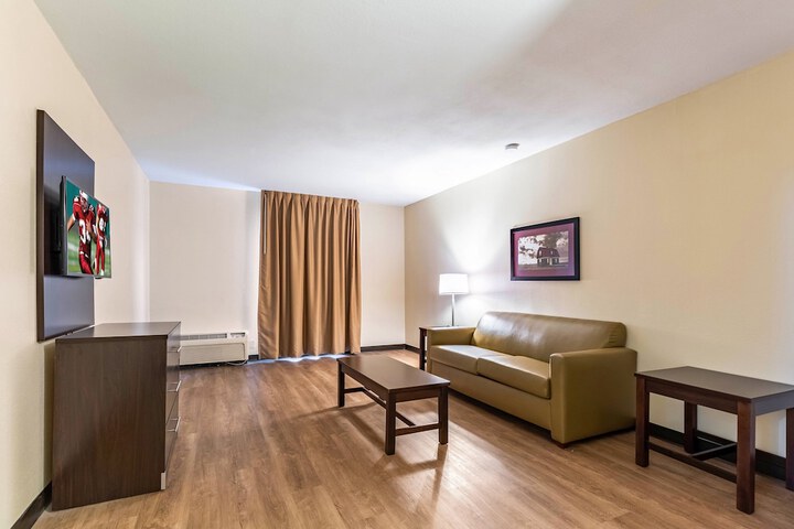 Room 14 of 35