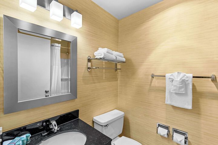 Best Western Cascadia Inn