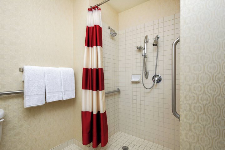 Room 16 of 26