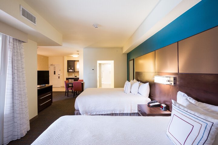 Room 17 of 31