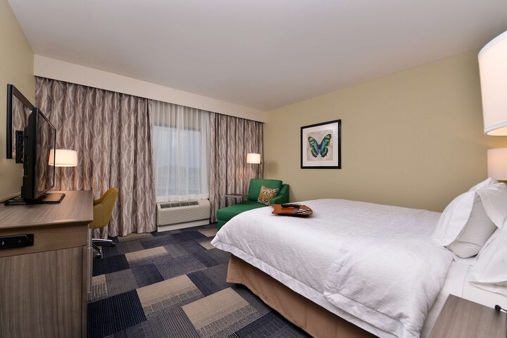 Room 22 of 38