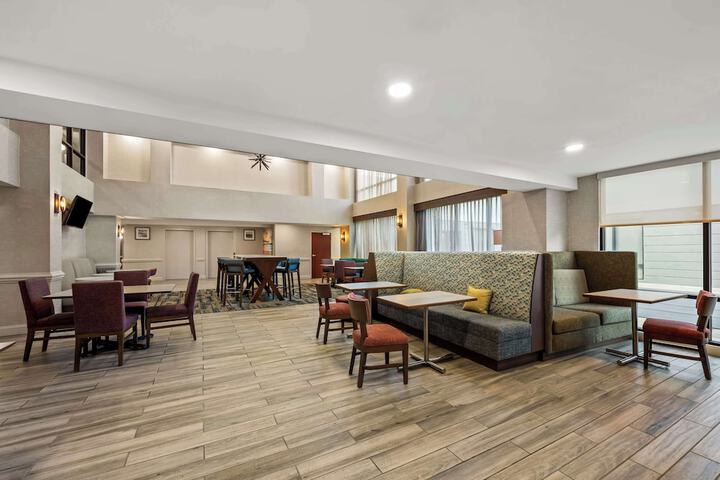 Hampton Inn & Suites Wilson I-95