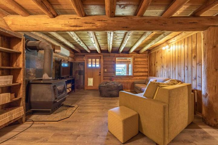 Rowland Log Cabin