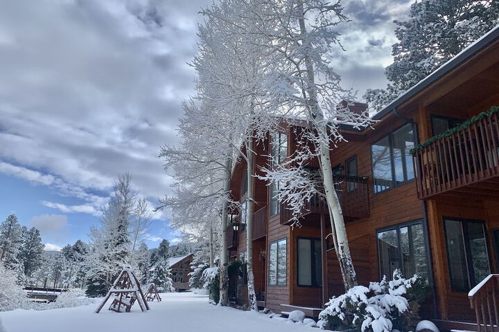 Aspen Winds on Fall River
