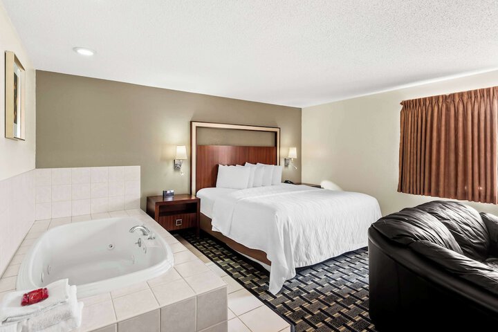 Room 17 of 30