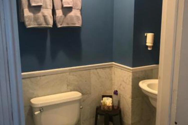 Room 12 of 13