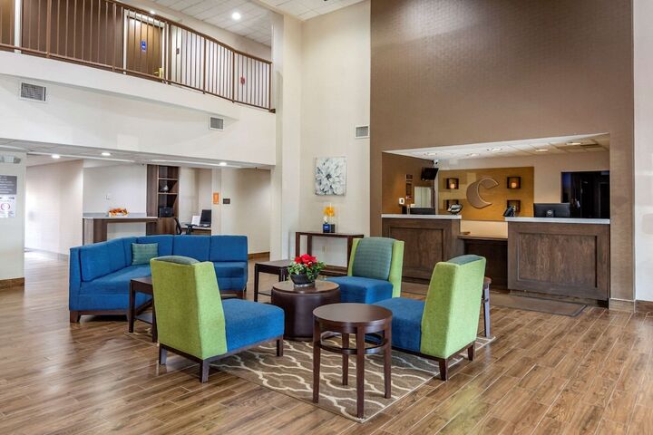 Hotel Interior 7 of 57