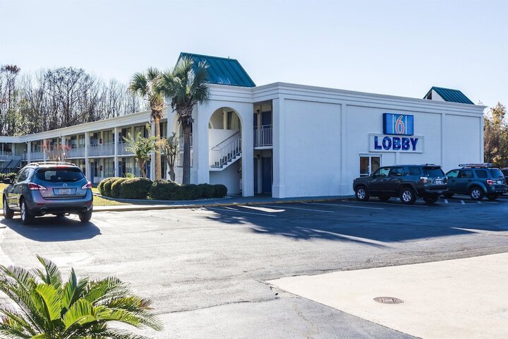 Motel 6 Townsend GA