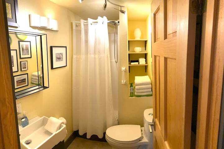 Room 69 of 123