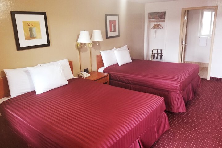 Room 7 of 19