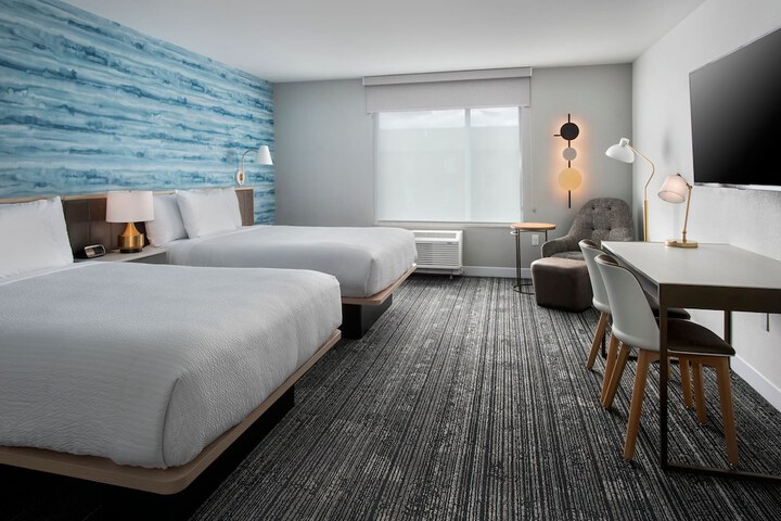 Room 15 of 28