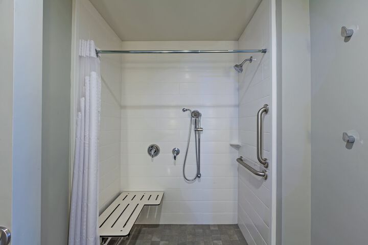 Holiday Inn Houston NE - Bush Airport Area by IHG