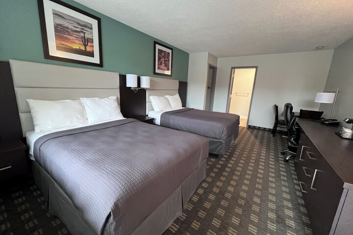Room 18 of 34