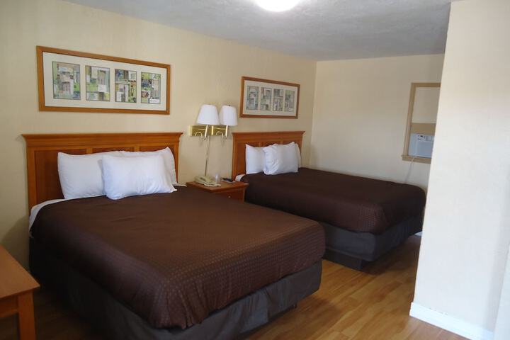 Room 9 of 36