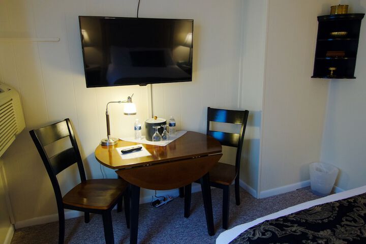 Room 75 of 153