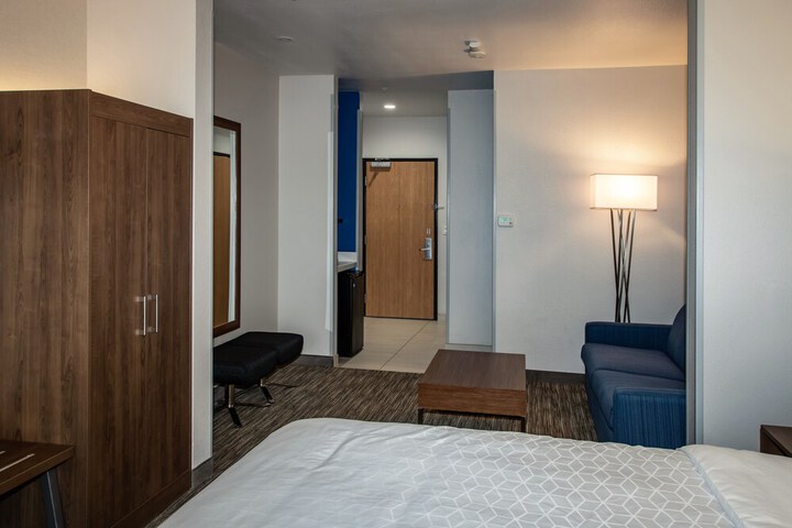 Room 112 of 135