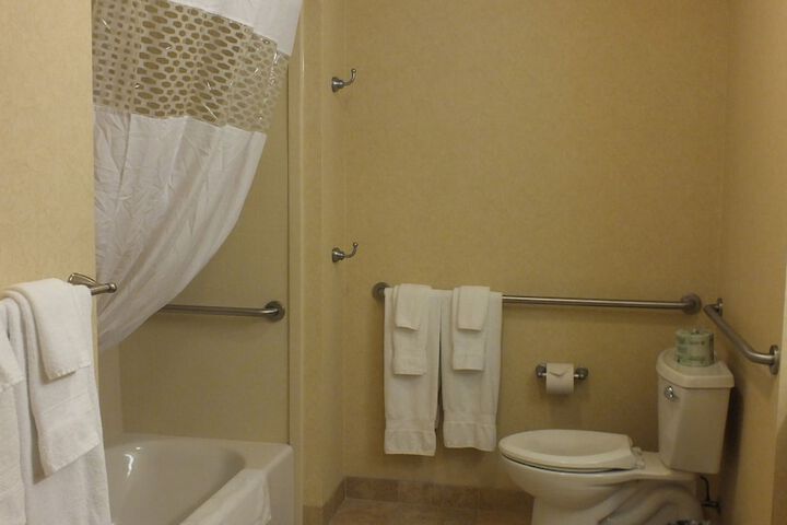 Hampton Inn & Suites Buffalo