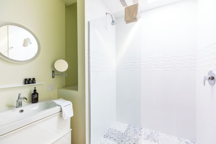 Room 73 of 91