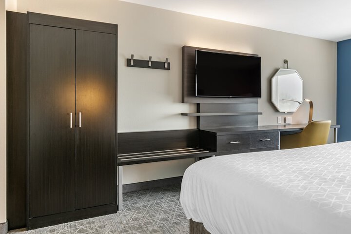 Room 14 of 31