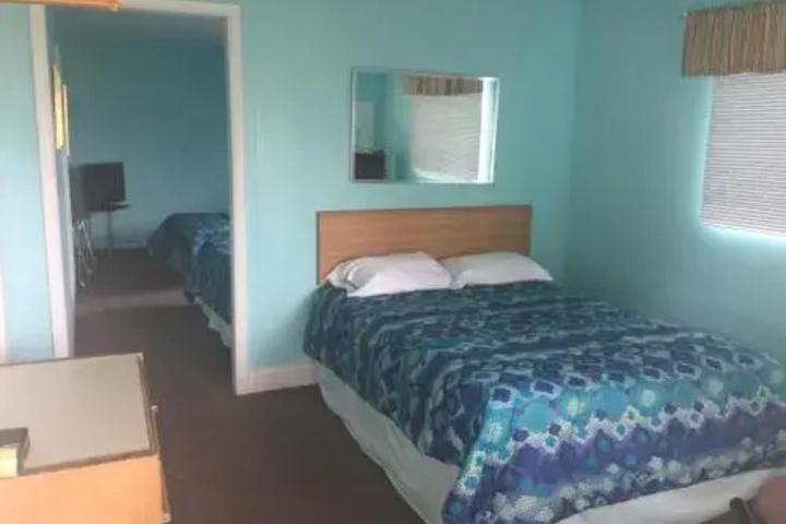 SURF MOTEL